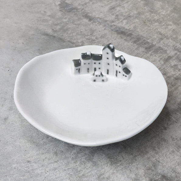 east-of-india-no-place-like-home-flat-dish