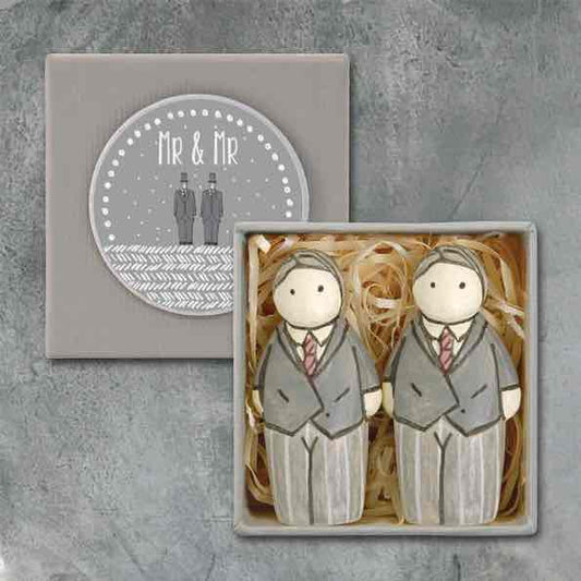 East of India Groom and Groom Hand Carved Figures