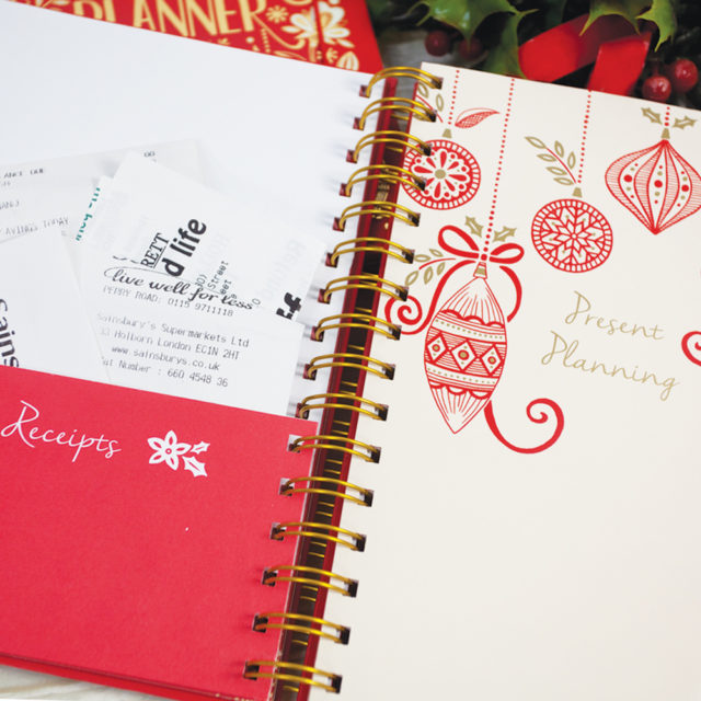 XORG1-christmas-organiser-baubles-gold-foil-pages-640x640
