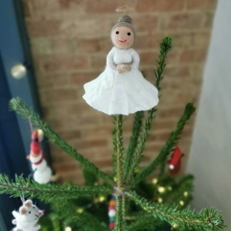 handmade-felt-christmas-angel-tree-topper