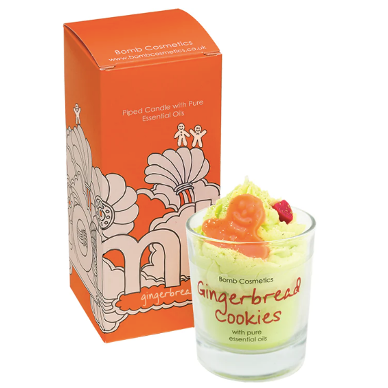 gingerbread-cookies-piped-glass-candle