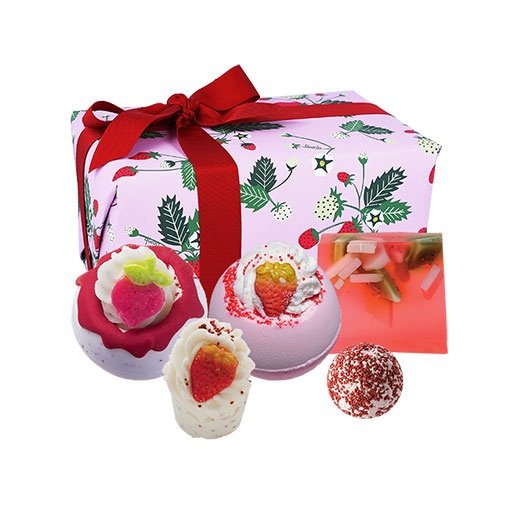 strawberry-feels-forever-gift-pack